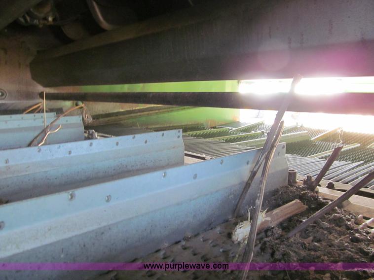 image for item I9797 1990 John Deere 9600 combine