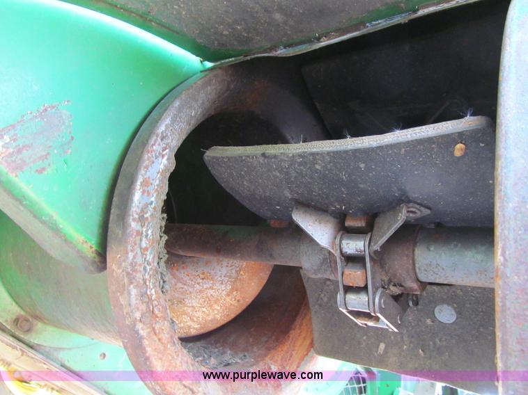 image for item I9797 1990 John Deere 9600 combine