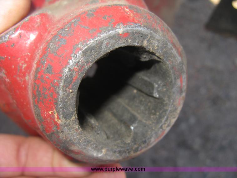 image for item M9121 New Holland 355 grinder/mixer