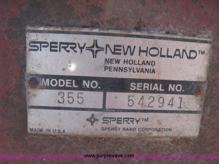 image for item M9121 New Holland 355 grinder/mixer