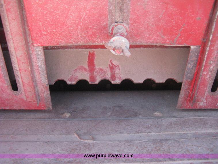 image for item M9122 International 1150 grinder/mixer