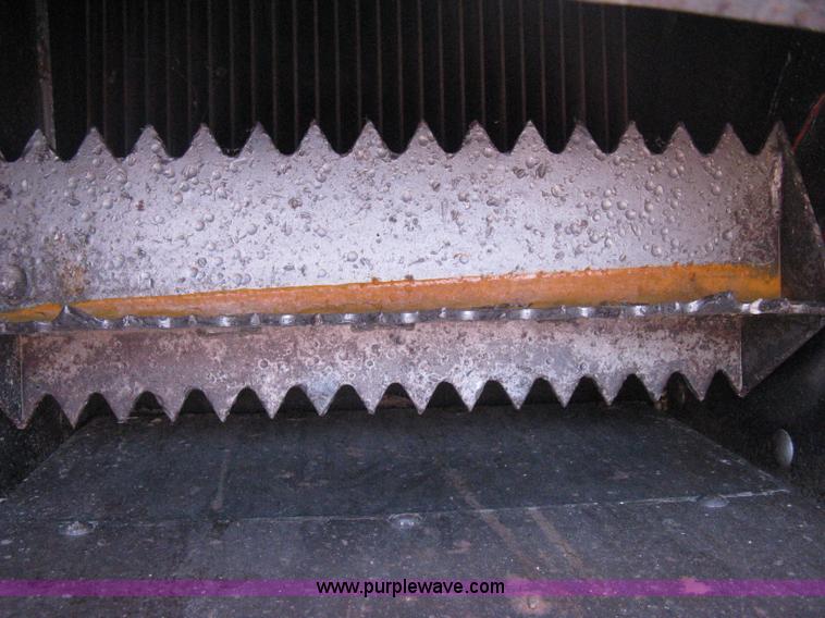 image for item M9123 New Holland 351 grinder/mixer