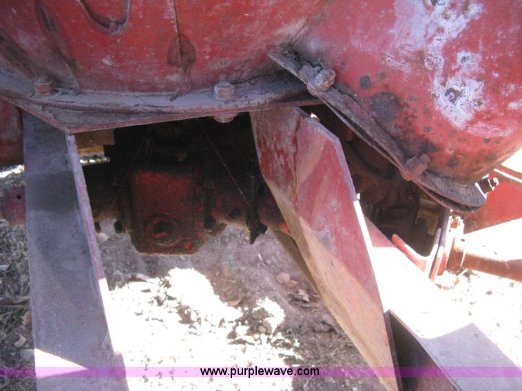 image for item M9123 New Holland 351 grinder/mixer