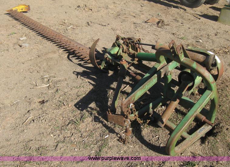 image for item M9125 John Deere 350 sickle mower