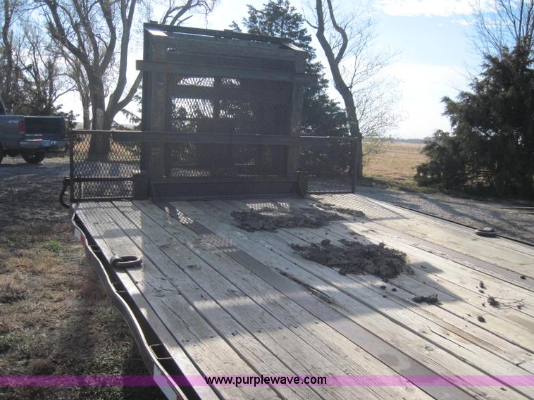 image for item B1613 2000 Mongoose 25' gooseneck trailer