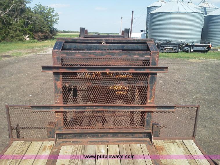 image for item B1613 2000 Mongoose 25' gooseneck trailer