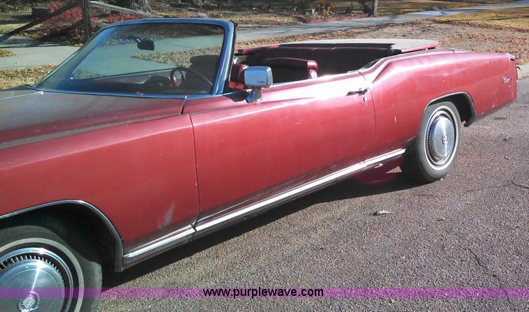 image for item B1658 1975 Cadillac Eldorado convertible