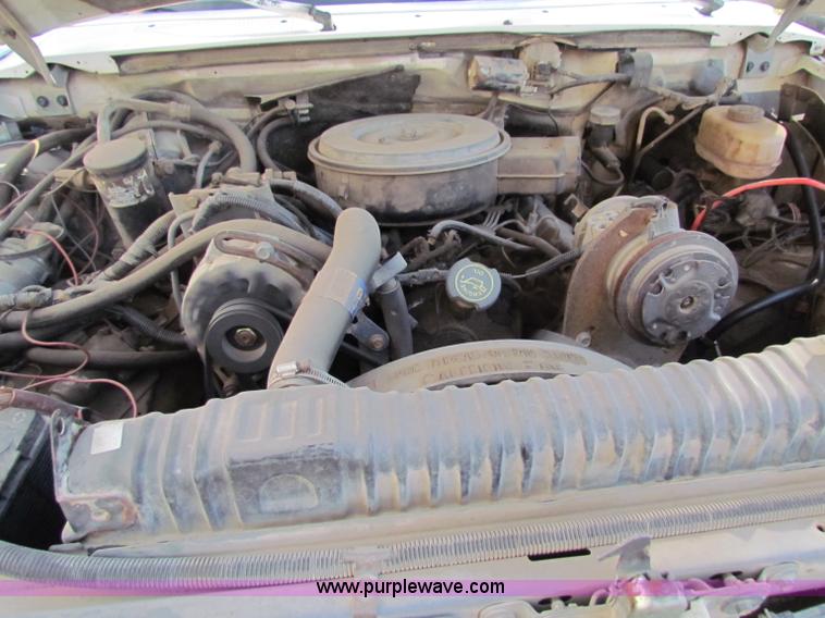 image for item B1667 1991 Ford F350 Custom rollback truck