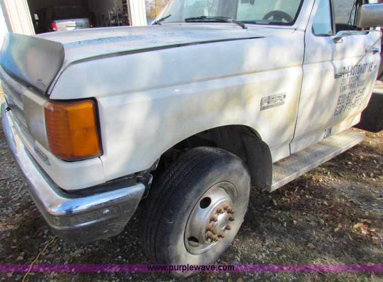 image for item B1667 1991 Ford F350 Custom rollback truck