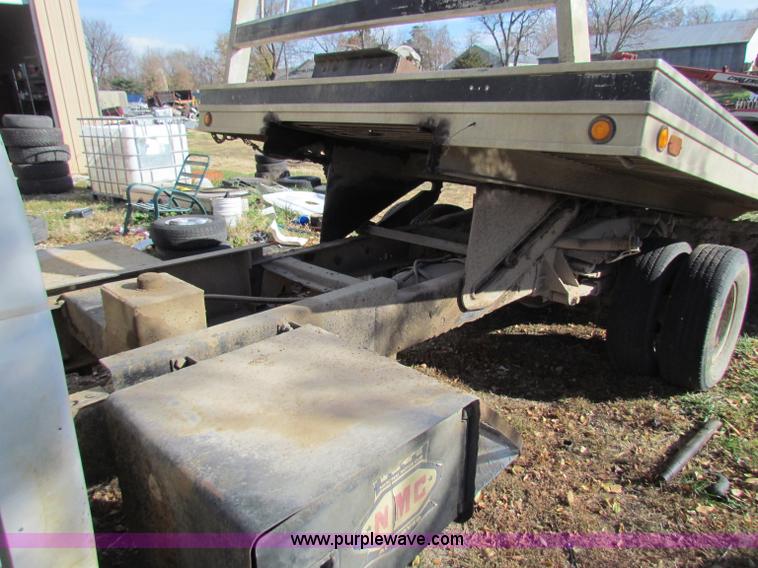 image for item B1667 1991 Ford F350 Custom rollback truck