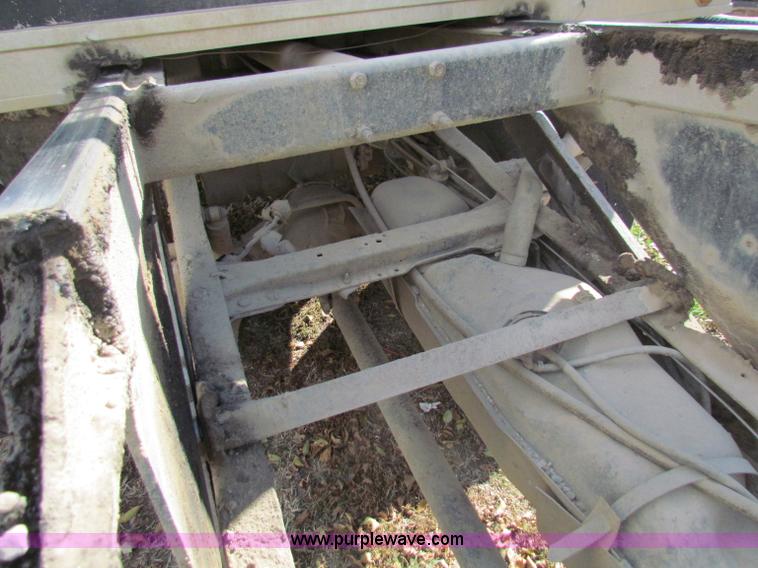 image for item B1667 1991 Ford F350 Custom rollback truck