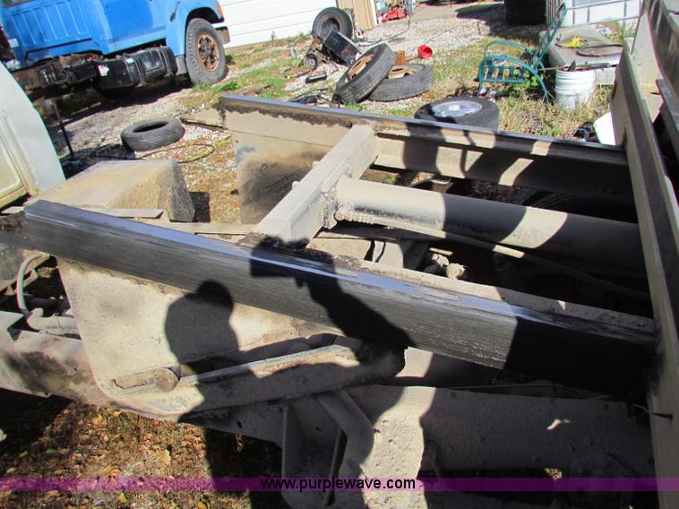 image for item B1667 1991 Ford F350 Custom rollback truck