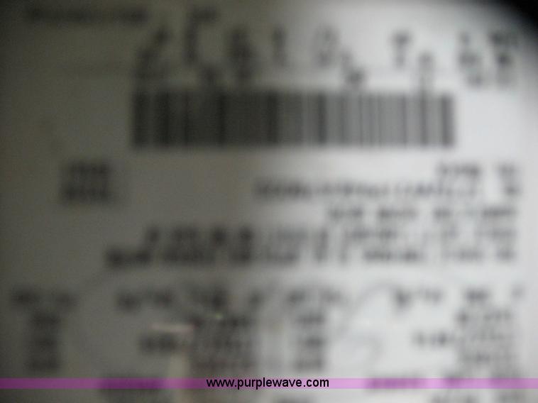 image for item B1671 2004 Ford F250 Lariat Super Duty pickup truck