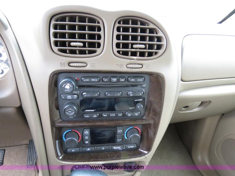 image for item B4537 2004 Buick Ranier CXL SUV