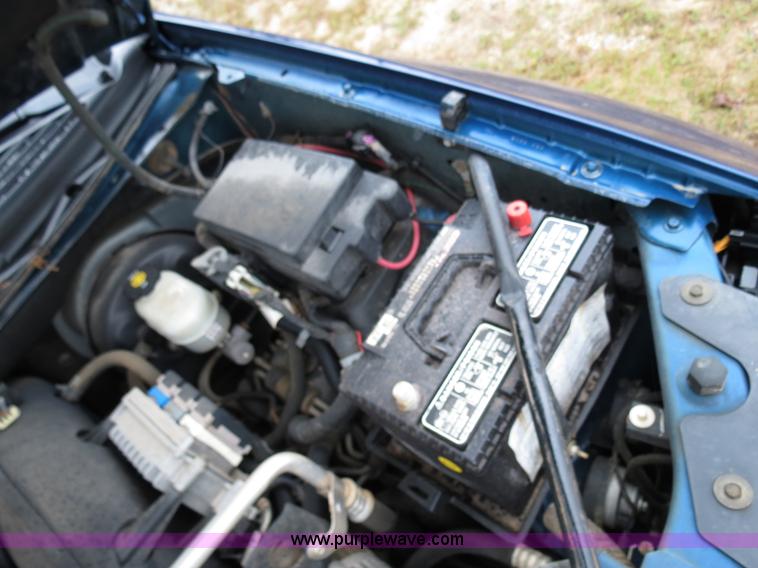 image for item B4537 2004 Buick Ranier CXL SUV