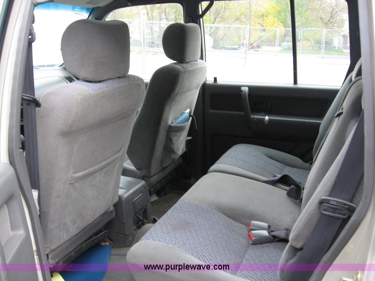 image for item B6404 1996 Isuzu Trooper S SUV