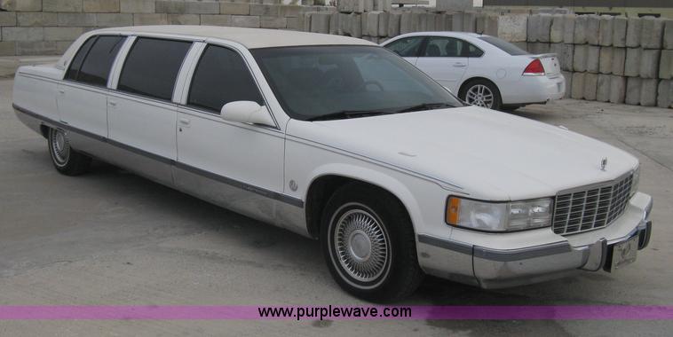 image for item B8228 1995 Cadillac Fleetwood Federal Coach limousine