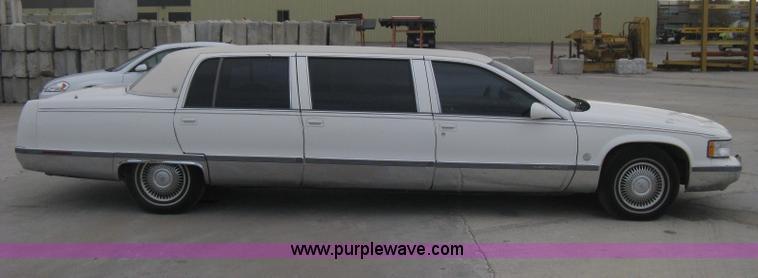 image for item B8228 1995 Cadillac Fleetwood Federal Coach limousine