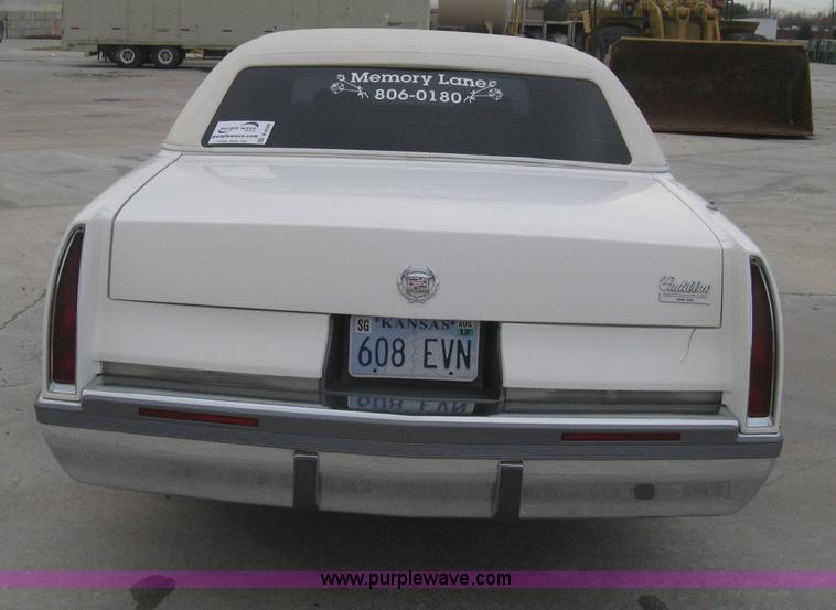 image for item B8228 1995 Cadillac Fleetwood Federal Coach limousine