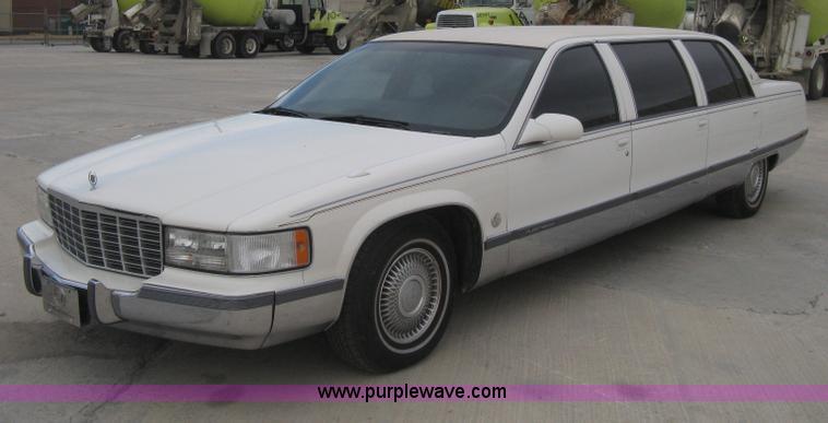 image for item B8228 1995 Cadillac Fleetwood Federal Coach limousine