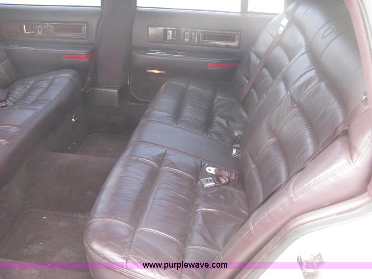 image for item B8228 1995 Cadillac Fleetwood Federal Coach limousine