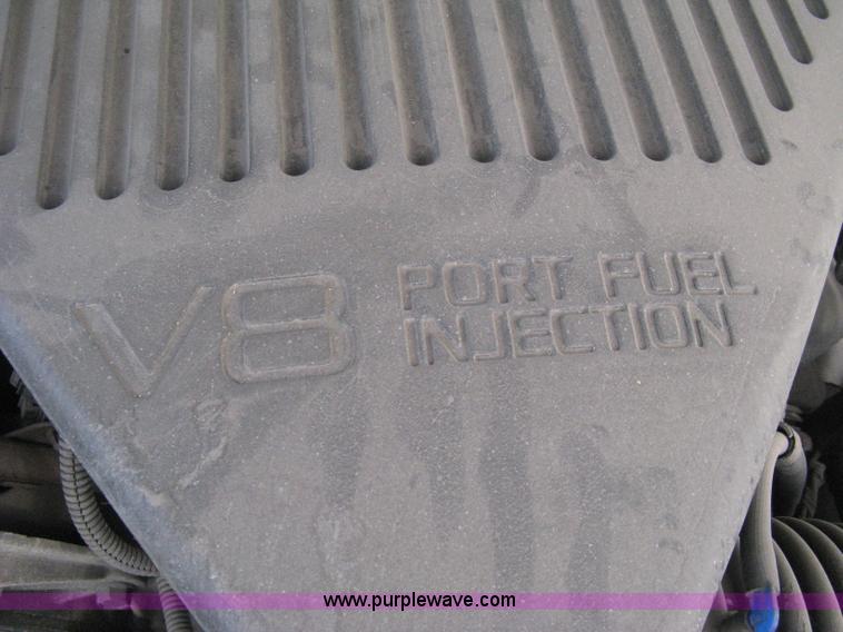 image for item B8228 1995 Cadillac Fleetwood Federal Coach limousine