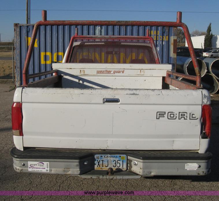 image for item B8245 1995 Ford F150 XL pickup truck