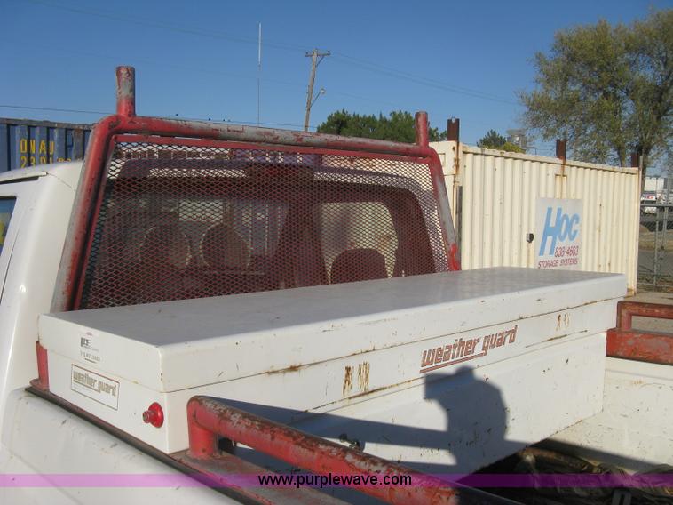 image for item B8245 1995 Ford F150 XL pickup truck