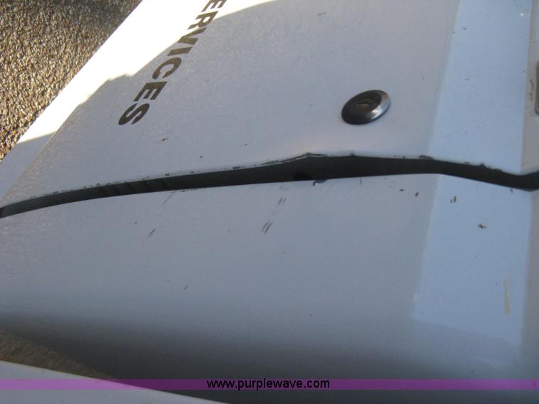 image for item B8245 1995 Ford F150 XL pickup truck