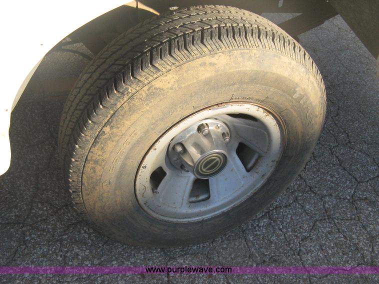 image for item B8245 1995 Ford F150 XL pickup truck