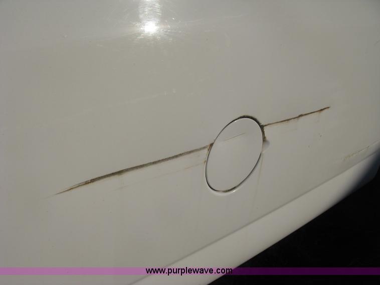 image for item B8246 2002 GMC Savana 2500 cargo van