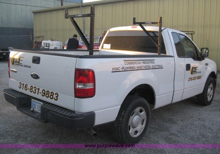 image for item B8247 2006 Ford F150 XL pickup truck