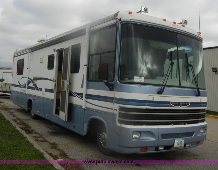 image for item D4750 1998 Gulf Stream Sun Voyager RV