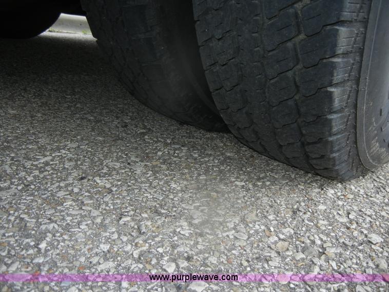 image for item D4750 1998 Gulf Stream Sun Voyager RV