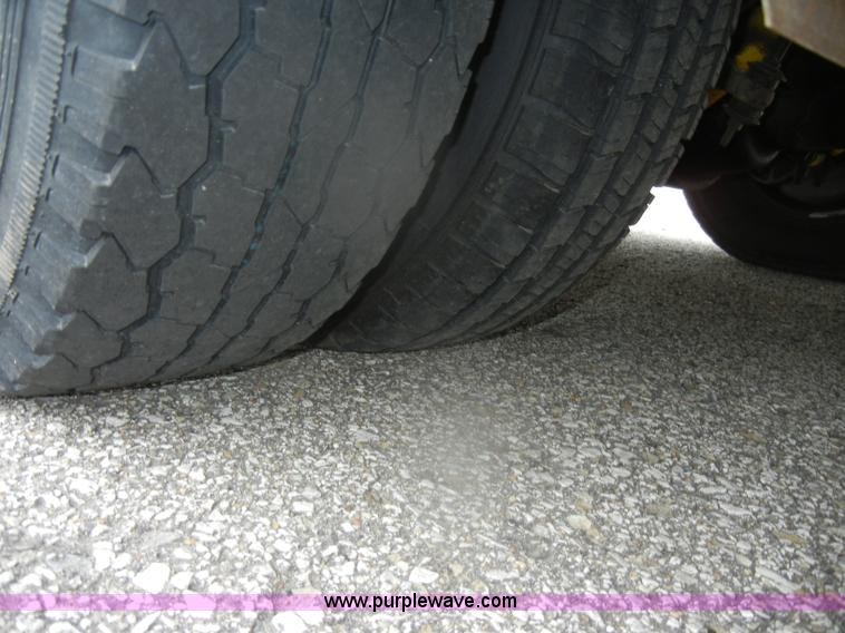 image for item D4750 1998 Gulf Stream Sun Voyager RV