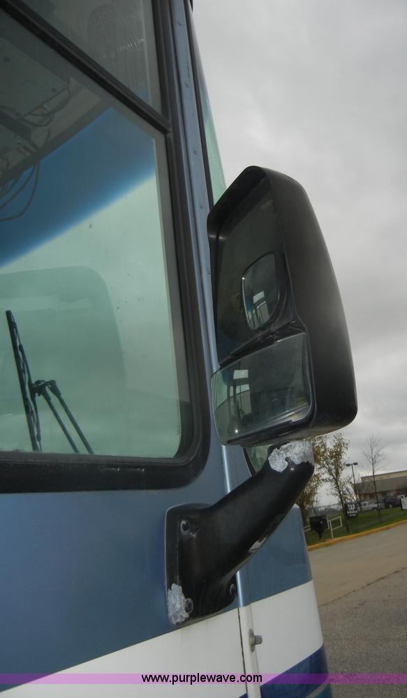 image for item D4750 1998 Gulf Stream Sun Voyager RV