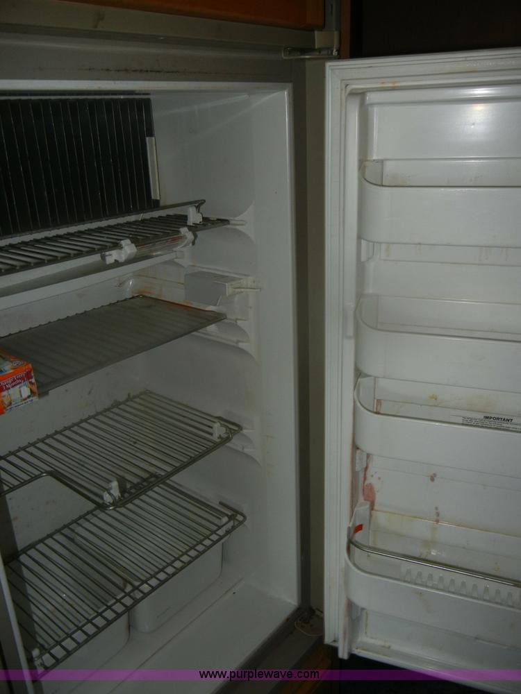 image for item D4750 1998 Gulf Stream Sun Voyager RV