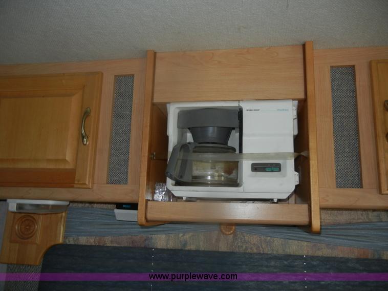 image for item D4750 1998 Gulf Stream Sun Voyager RV