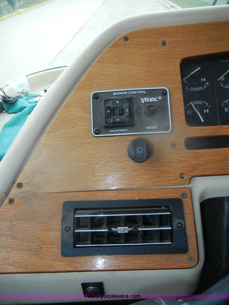 image for item D4750 1998 Gulf Stream Sun Voyager RV