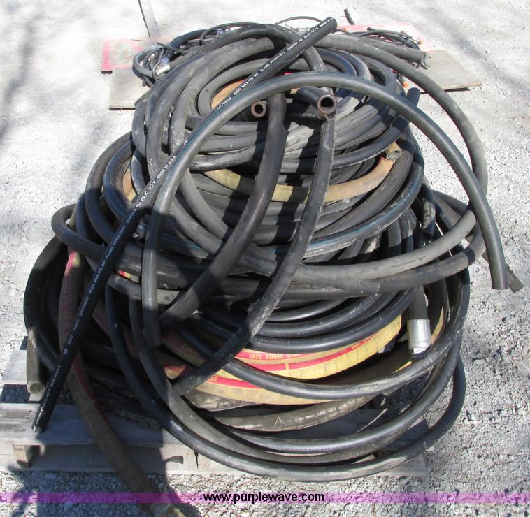 image for item E3559 Assorted hydraulic hosed and fuel lines