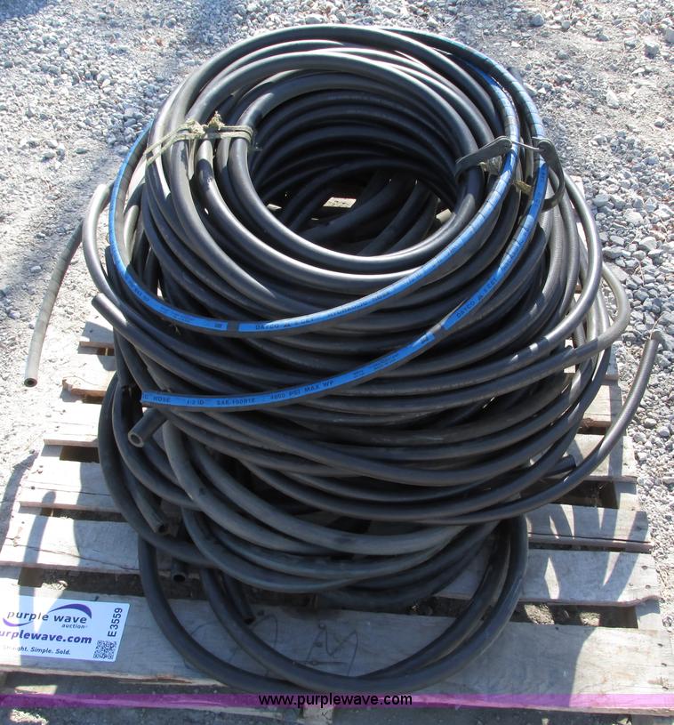 image for item E3559 Assorted hydraulic hosed and fuel lines