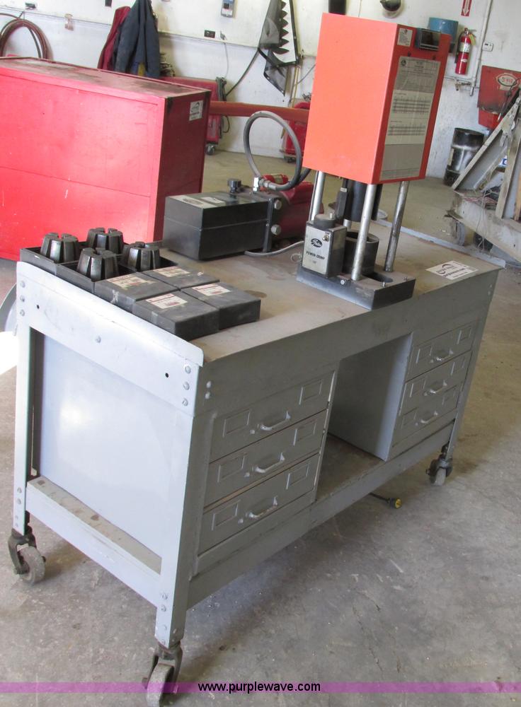 Gates PC707 hydraulic hose end crimper in Plattsburg, MO Item E3562