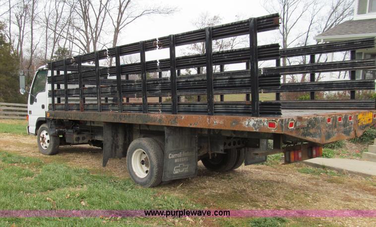 image for item E3567 2000 Chevrolet W4500 truck