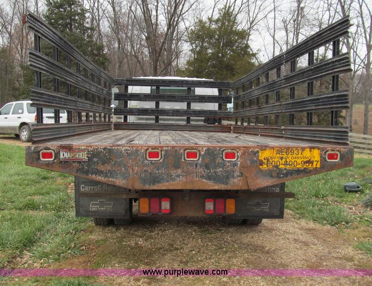 image for item E3567 2000 Chevrolet W4500 truck