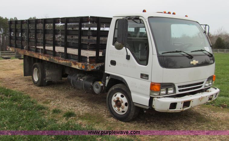 image for item E3567 2000 Chevrolet W4500 truck