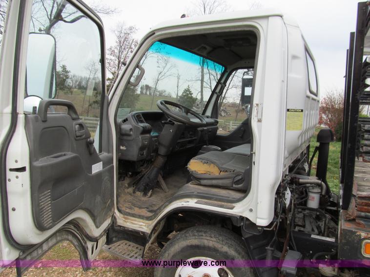 image for item E3567 2000 Chevrolet W4500 truck