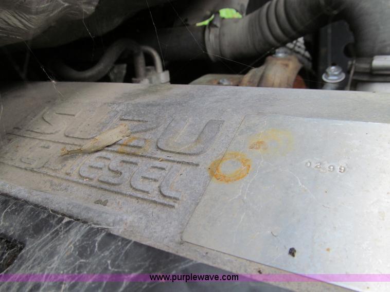 image for item E3567 2000 Chevrolet W4500 truck