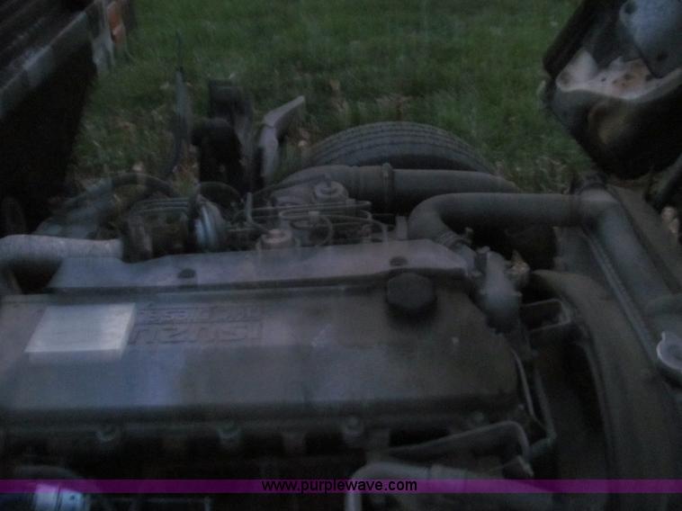 image for item E3567 2000 Chevrolet W4500 truck