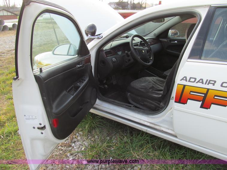 image for item E3574 2006 Chevrolet Impala Police
