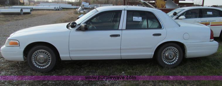 image for item E3575 2002 Ford Crown Victoria Police Interceptor